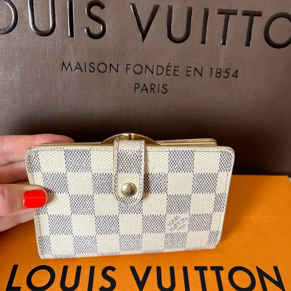 Louis Vuitton Damier Azur Canvas Checkered Wallet - Cream & Blue